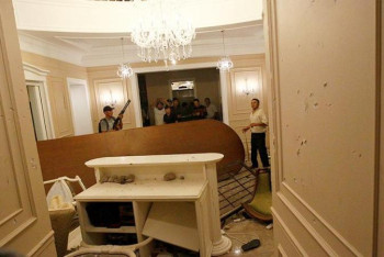 Фотография к новости: Атамбаевтың үйін басып алуға тағы да әрекет жасалды