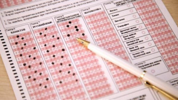 Фотография к новости: АӘК көрсетілетін және көпбалалы отбасыдан шыққан балаларға 5 мың грант бөлінді