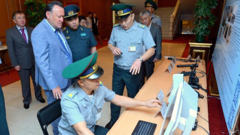 Фотография к новости: Құл-Мұхаммед: Шекара бақылауындағы қызметкерлер барлық талапқа сай болу керек