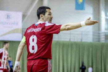 Фотография к новости: Дінмұхамбет Сүлейменов "Қайрат" клубынан кетті