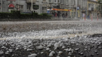 Фотография к новости: Еліміздің бірнеше облысында бұршақ жауып, шаңды дауыл тұрады 