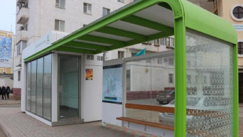 Фотография к новости: Атырауда кез келген ауа райына шыдамды 100-ден астам аялдама орнатылады