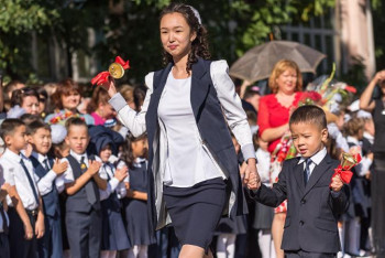 Фотография к новости: Биыл 405 мыңнан астам бала алғаш рет мектепке барады