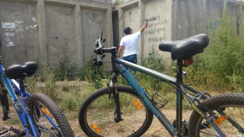 Фотография к новости: Павлодарлық полицейлер есірткі жарнамасымен күресуде 