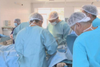 Фотография к новости: Шығысқазақстандық дәрігерлер жамбас сүйегі сынығын бекітудің жаңа әдісін меңгерді