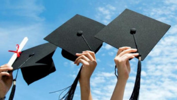 Фотография к новости: «Болашақ» бағдарламасымен шетелден 10 мыңнан астам түлек оқып келген