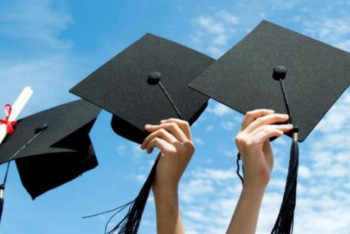 Фотография к новости: «Болашақ» бағдарламасымен шетелден 10 мыңнан астам түлек оқып келген