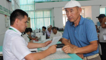 Фотография к новости: Арыс тұрғындарының құжаттары тегін рәсімделуде