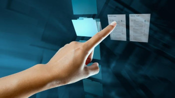 Фотография к новости: Жыл соңына дейін мемлекеттік қызметтің 80% электрондық форматқа көшіріледі