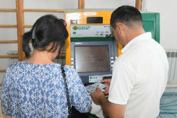 Фотография к новости: Арыс тұрғындары 100 мың теңгеден өтемақы алды