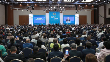 Фотография к новости: Тоқаев ұстаздардың жалақысын екі есе өсіруді тапсырды