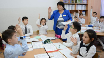 Фотография к новости: Реформаларда ұстаздардың нақты қажеттіліктері есепке алынбай қалады –﻿ Тоқаев