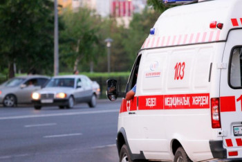 Фотография к новости: Қарағандыда операцияға асығып бара жатқан дәрігерді көлік қақты