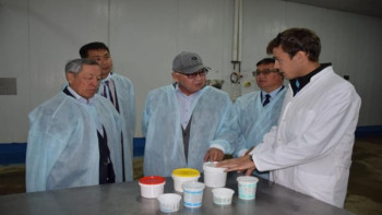 Фотография к новости: Сенаторлар Ақтөбе облысындағы әлеуметтік нысандарды аралады