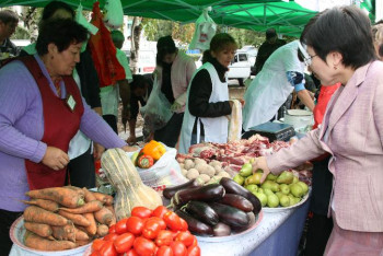 Фотография к новости: Азық-түлік бағасына апта сайын бақылау жүргізіледі