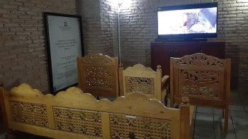 Фотография к новости: Ясауи кесенесіне шеберлер дайындаған оюлы жиһаз қойылды