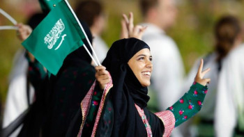 Фотография к новости: Сауд Арабиясында әйелдерге шетелге жалғыз шығуға рұқсат етілді