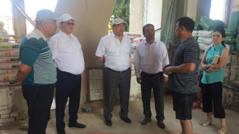 Фотография к новости: Сенаторлар Арыс қаласының тұрғындарымен кездесті