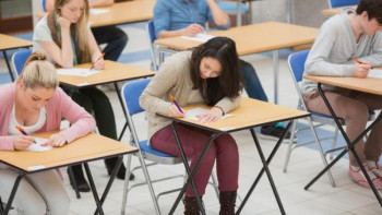 Фотография к новости: Магистратураға түсу үшін бойжеткен комиссия мүшелерін 4 рет алдаған