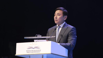 Фотография к новости: 30 мыңдық сертификаттың жыры: Көлгінов жауап берді