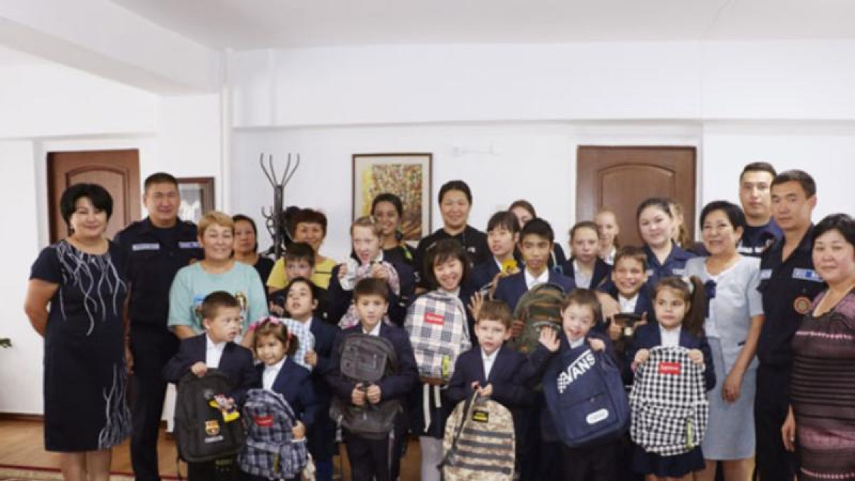 Алматылық құтқарушылар «Мектепке жол» акциясына қатысты