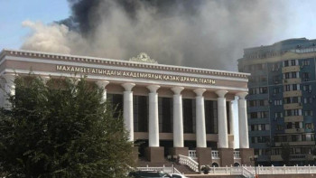 Фотография к новости: Атырауда өртенген драма театры жеке инвестициялар есебінен қалпына келтіріледі