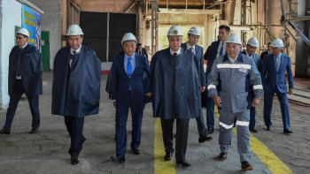 Фотография к новости: Мемлекет басшысы Жезқазған мыс балқыту зауытының жұмысымен танысты