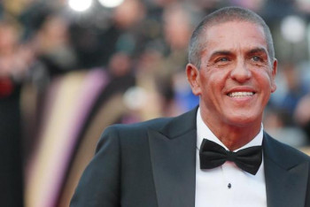 Фотография к новости: "Такси" фильмінің жұлдызы Абайдың өлеңін оқып, эстафетаны GGG-ге тапсырды 