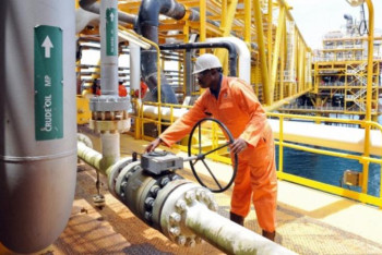 Фотография к новости: Кения тұңғыш рет мұнай экспортын жасады