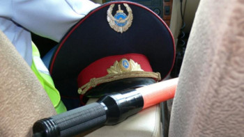 Фотография к новости: 1 қыркүйектен бастап полицейлерге "таяқтары" қайтарылуы мүмкін