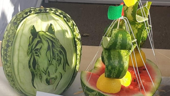 Фотография к новости: «Тағы бір тілімі кімге?» –﻿ Өскеменде алғаш рет «тәтті» фестиваль өтті 