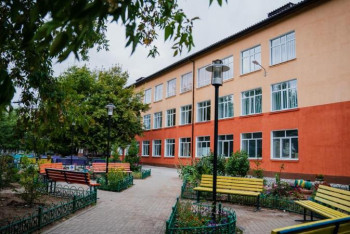 Фотография к новости: Елорда әкімі қала мектептерінің оқу жылына дайындығын тексерді 