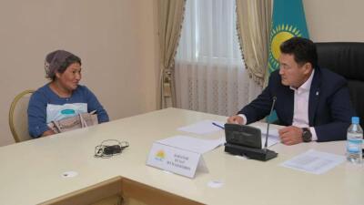 Павлодар облысының әкімі 13 баланың анасына көмектесуге уәде берді
