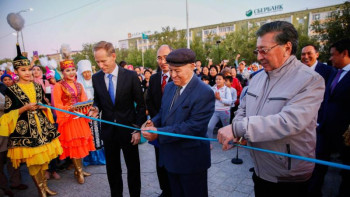 Фотография к новости: Атырауда Исатай-Махамбет алаңы салтанатты түрде ашылды