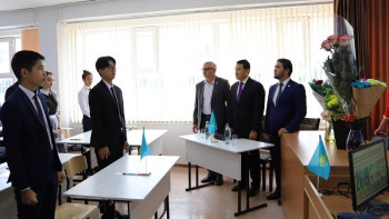 Фотография к новости: Премьер-Министрдің орынбасары ұстазға айналды