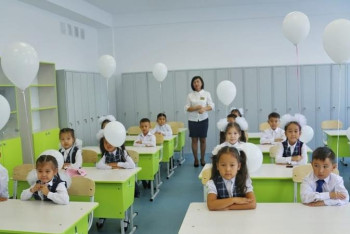 Фотография к новости: ШҚО-да бастауыш сынып мұғалімдеріне арнайы гранттар берілуі мүмкін