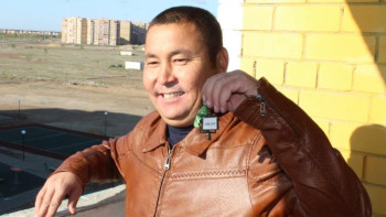 Фотография к новости: Ақтөбеде жалғызбасты әке баспаналы болды