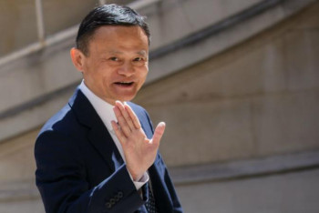 Фотография к новости: Қытайлық миллиардер Абай өлеңін жатқа оқыды