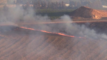 Фотография к новости: Израиль Ливанның оңтүстігінде 100-ден астам снаряд жарды