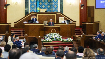 Фотография к новости: Президент шетелдіктерге жер сатудың нүктесін қойды