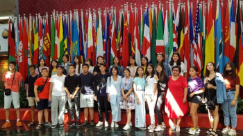 Фотография к новости: Қазақстандық оқушылар Бейжіңдегі Ханьбан орталығына барды