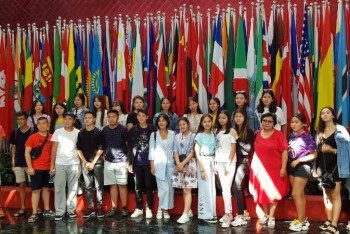 Фотография к новости: Қазақстандық оқушылар Бейжіңдегі Ханьбан орталығына барды