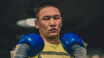 Фотография к новости: Қазақстандық жас боксшы африкалық чемпионмен жұдырықтасады