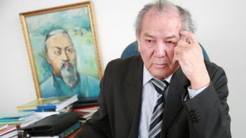 Фотография к новости: Дулат Исабеков: Бұл форум қаламгерлерге ештеңе де бермейді