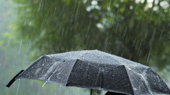 Фотография к новости: ﻿Еліміздің екі облысында дауылды ескерту жарияланды