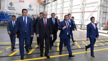 Фотография к новости: Тоқаев «Жігермұнайсервис» ЖШС-не барды