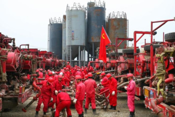 Фотография к новости: Тоқаев "Қытайдың 55 компаниясы көшіп келеді" дегенге қатысты пікір білдірді