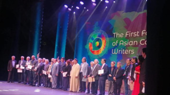 Фотография к новости: Азия қаламгерлері үндеу жариялады