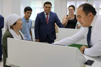 Фотография к новости: Жаңа ХҚКО алматылықтарға 1 аптада 2 мыңға жуық қызмет көрсетті