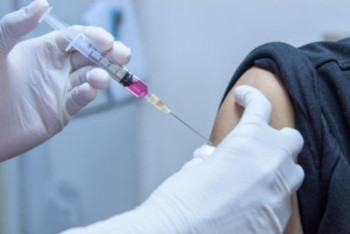 Фотография к новости: Жас қарағандылықтар қызылшаға және қызамыққа қарсы тегін екпе алады